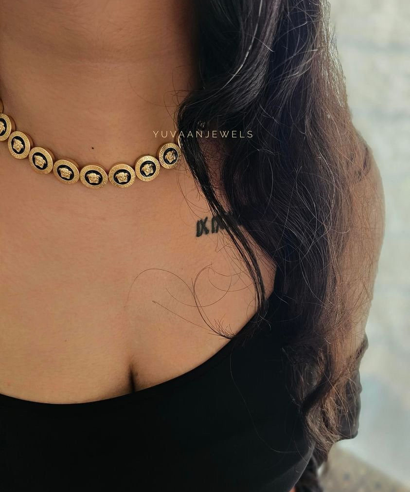 Koreìl  Necklace