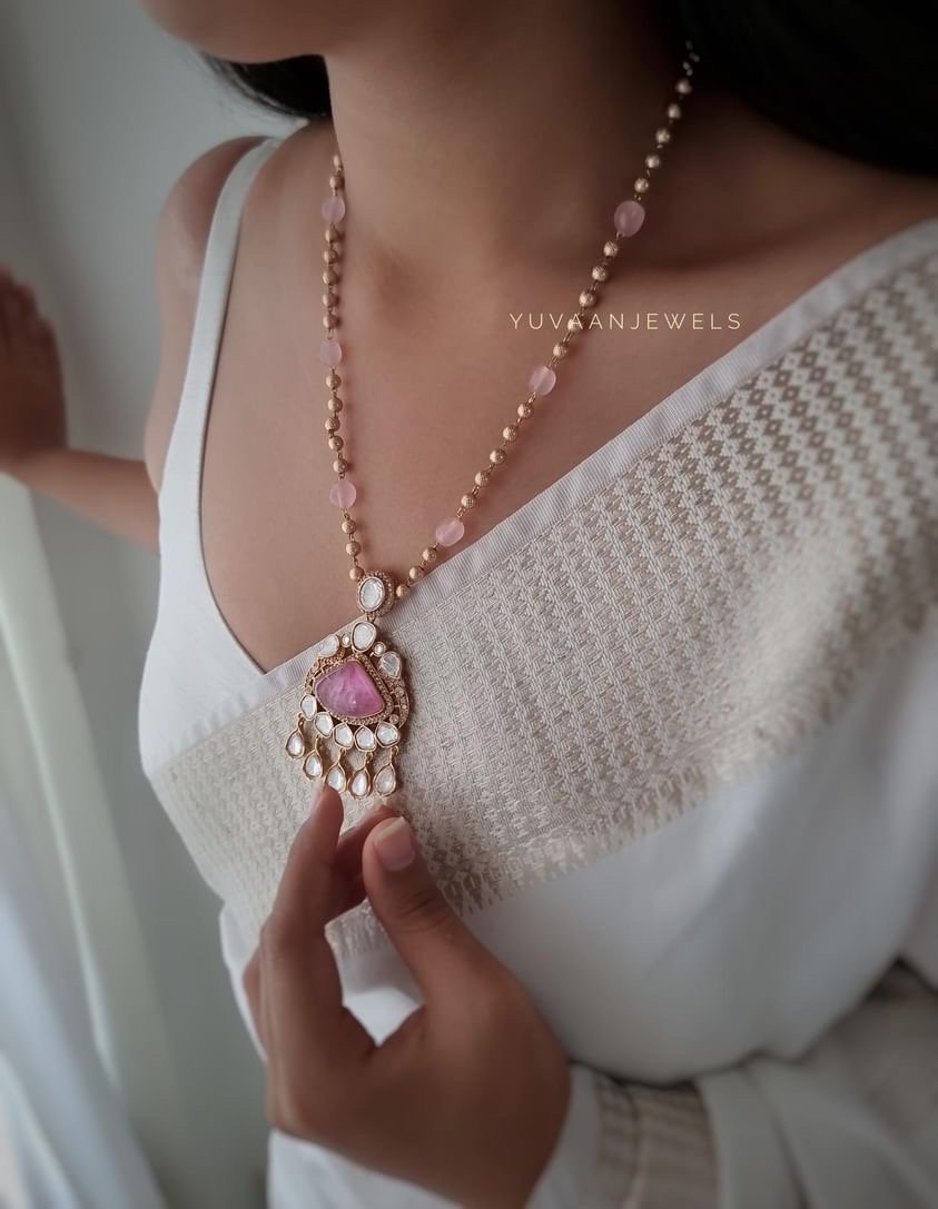 Ishaani Quartz Necklace