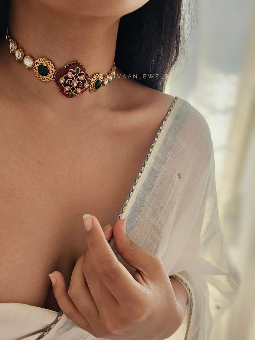 Surkh Gold Choker