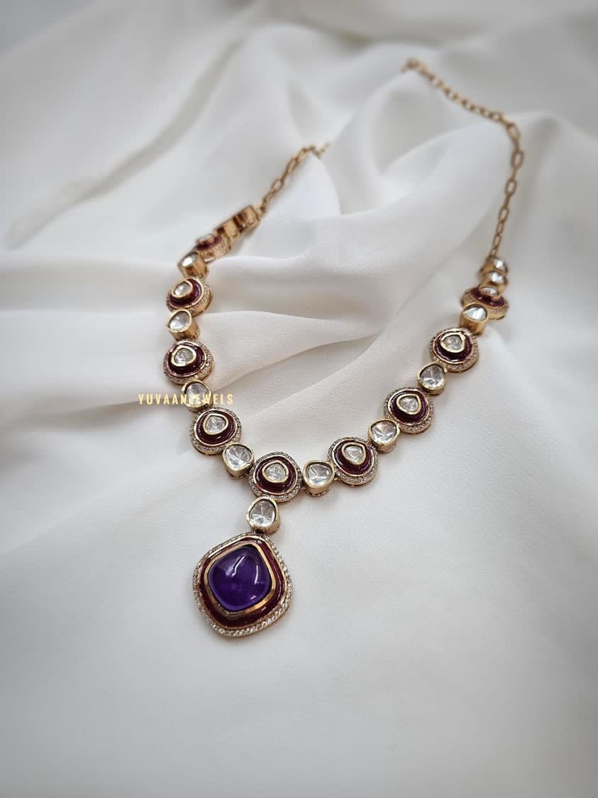 Nargis Quartz Necklace