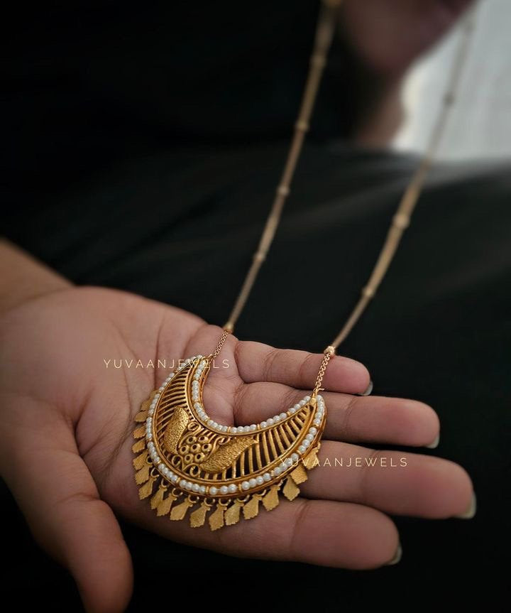 Anvika Long Necklace