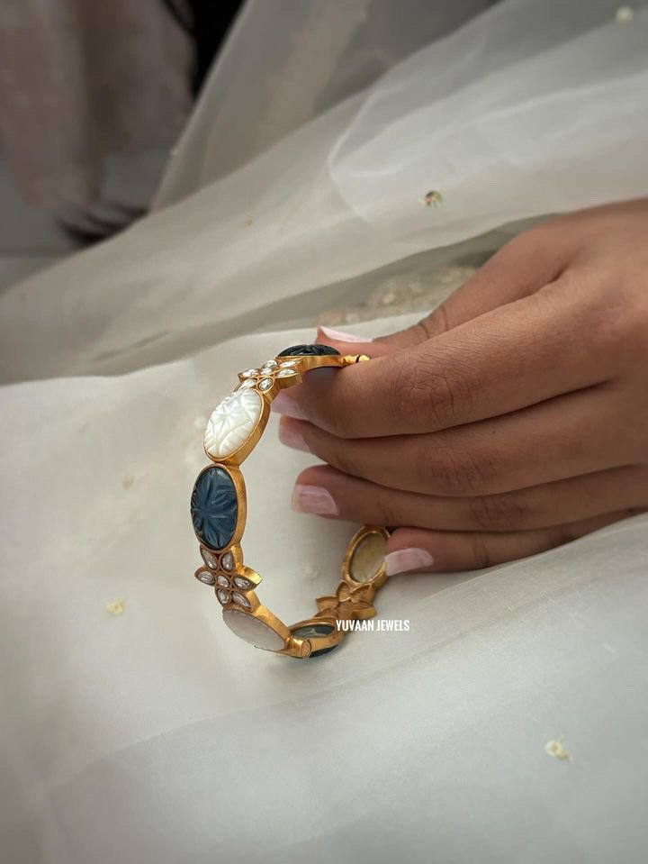 Maharu carved stone bangles