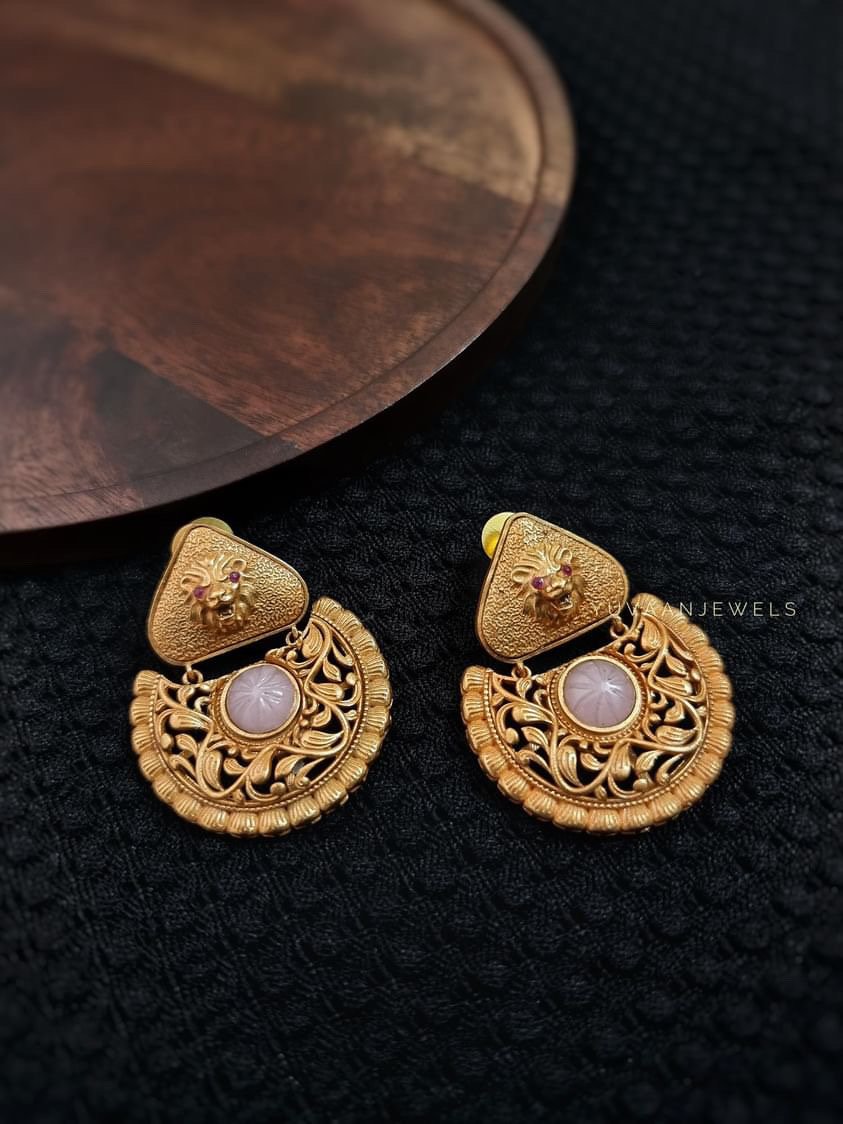 Nisaar Handcrafted Hasli