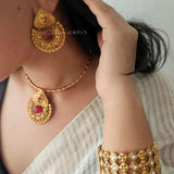 Nisaar Handcrafted Hasli