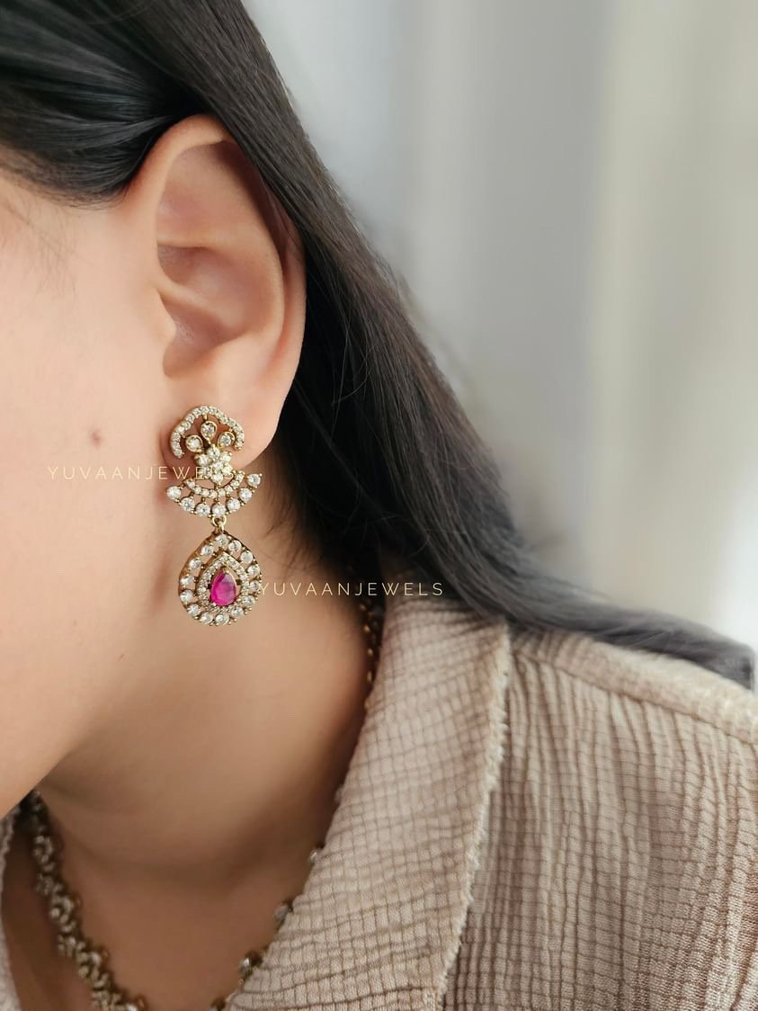 Nurvi Polki Necklace