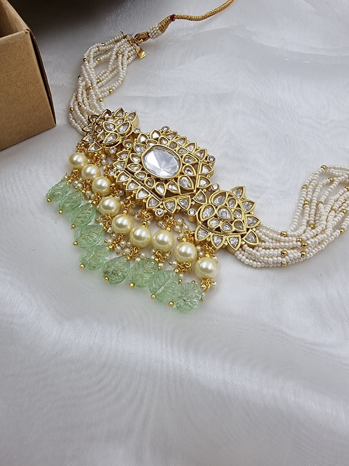 Unś Choker