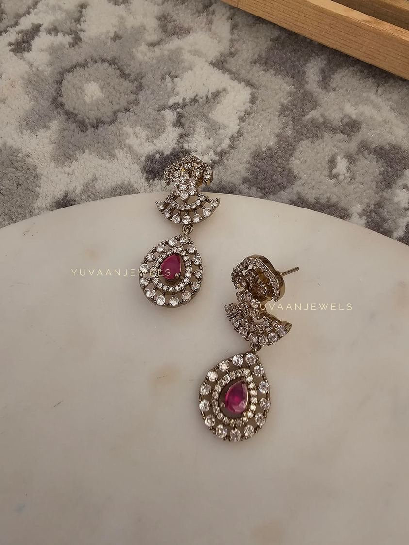 Nurvi Polki Necklace