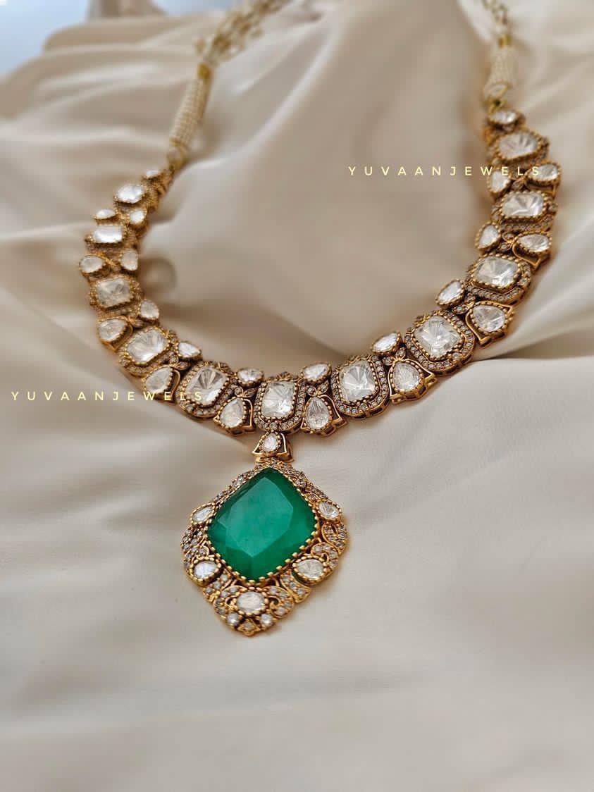 Panna polki necklace