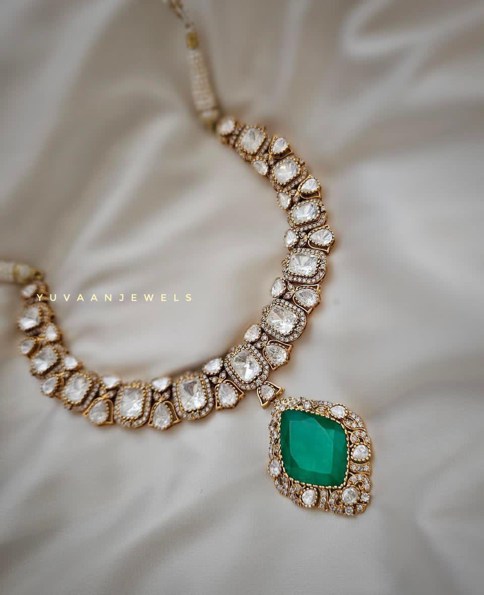 Panna polki necklace