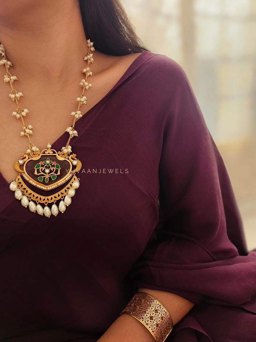 Ruslaan Handcrafted necklace