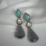 Aaru antique Quartz earrings