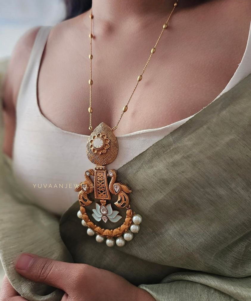 Vyara Handcrafted Necklace