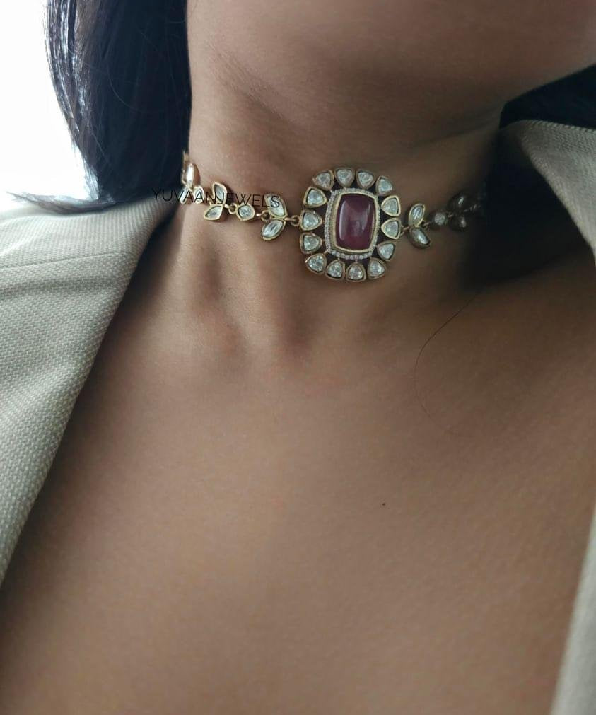 Inaaya quartz and polki choker