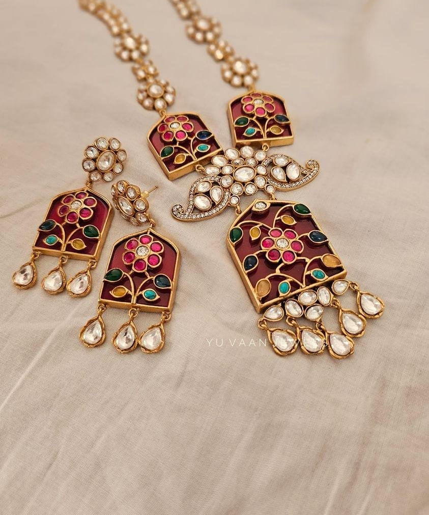 Mae handcrafted necklace