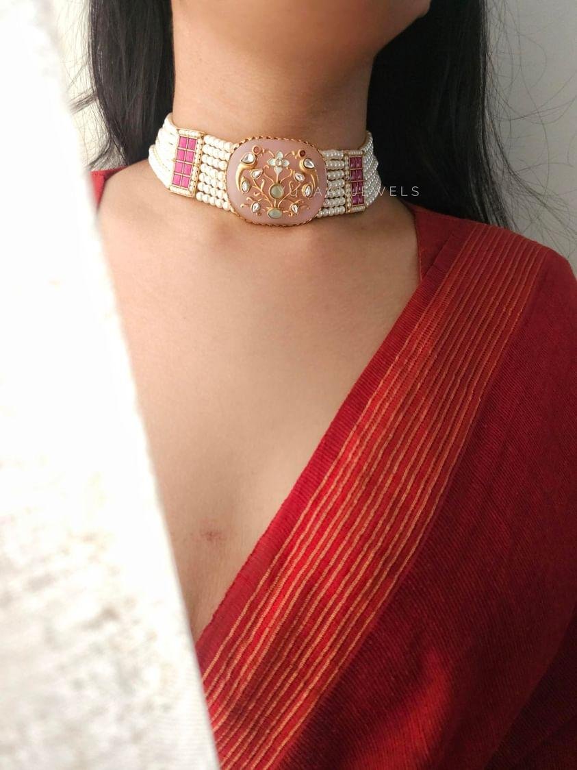 Chaitali pearl and quartz choker