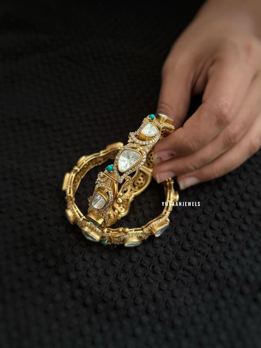Nikhilam openable bangles
