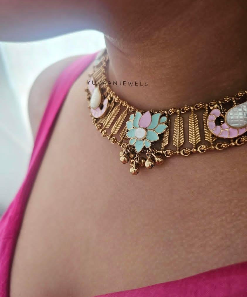 Baugh handcarved necklace