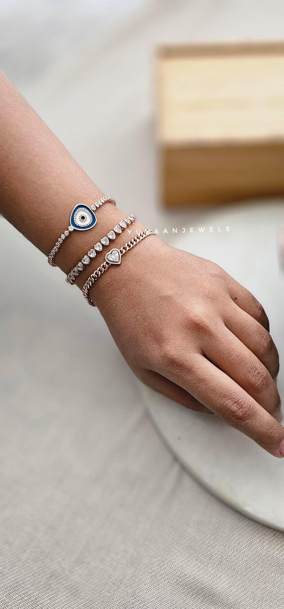 HEART SOLITAIRE BRACELET