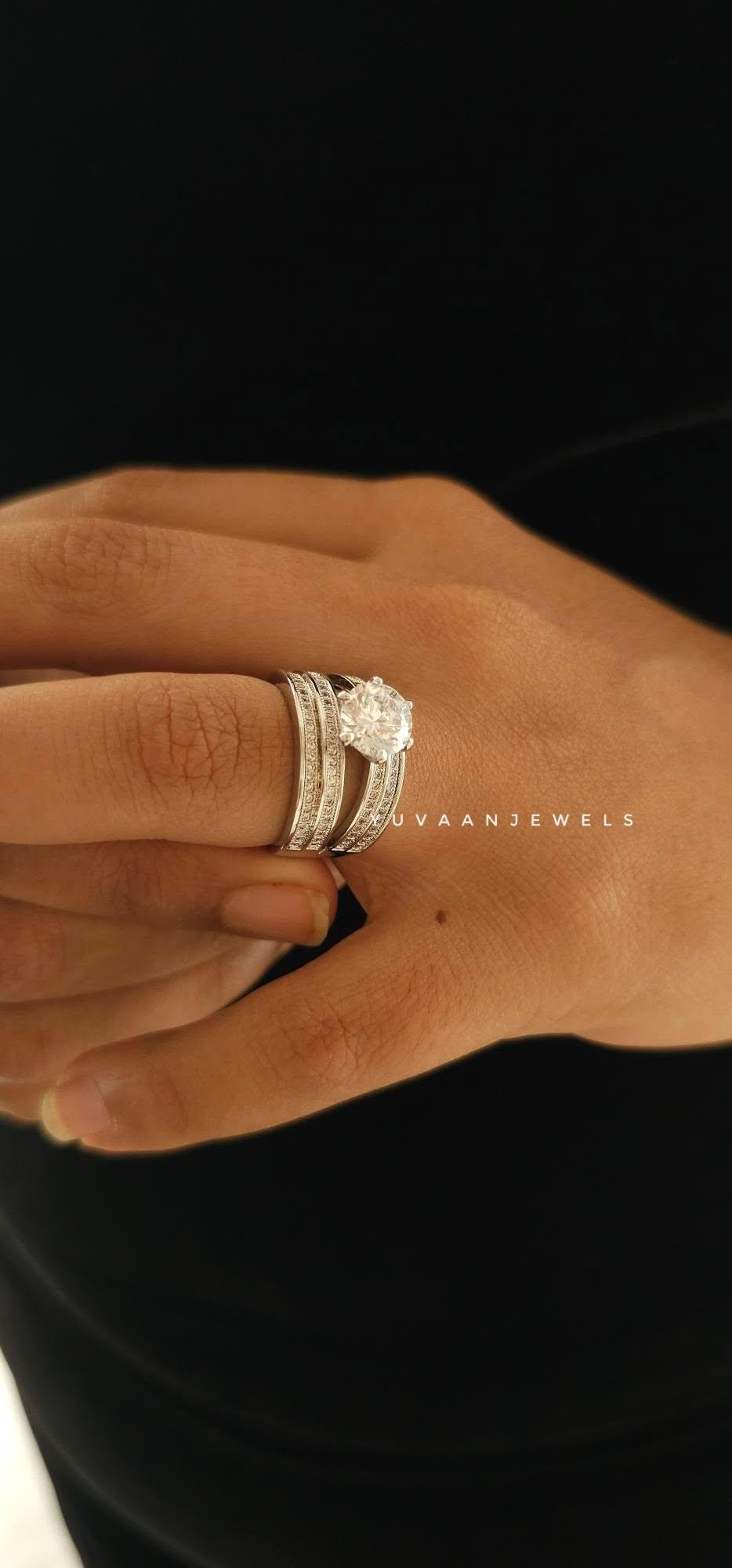 Lyra solitaire ring