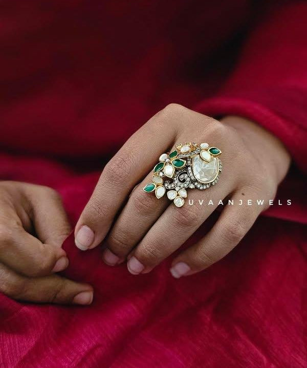 Naila polki ring
