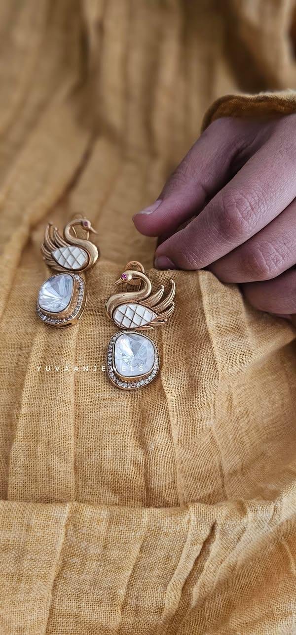 Yvaine polki earring