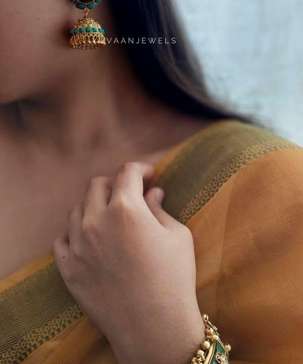 Viella handcrafted jhumki