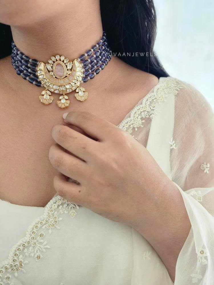 Benaras handcrafted choker