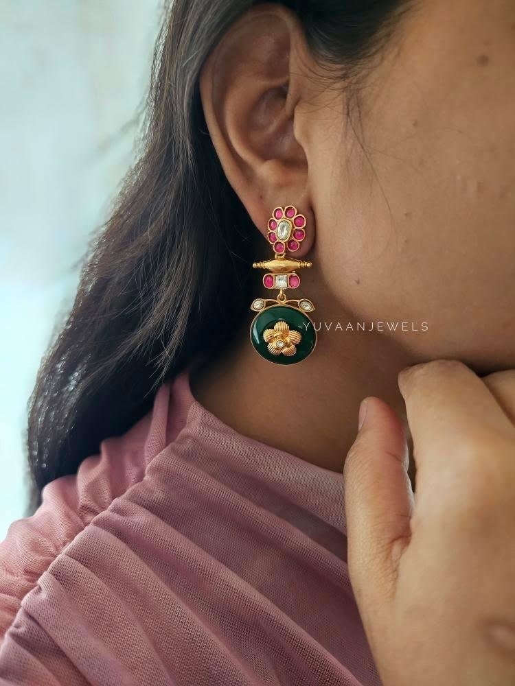 Joy quartz and polki earrings