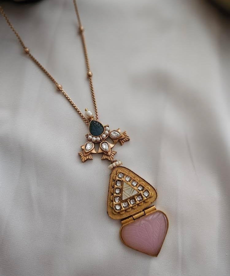 Niharika delicate necklace