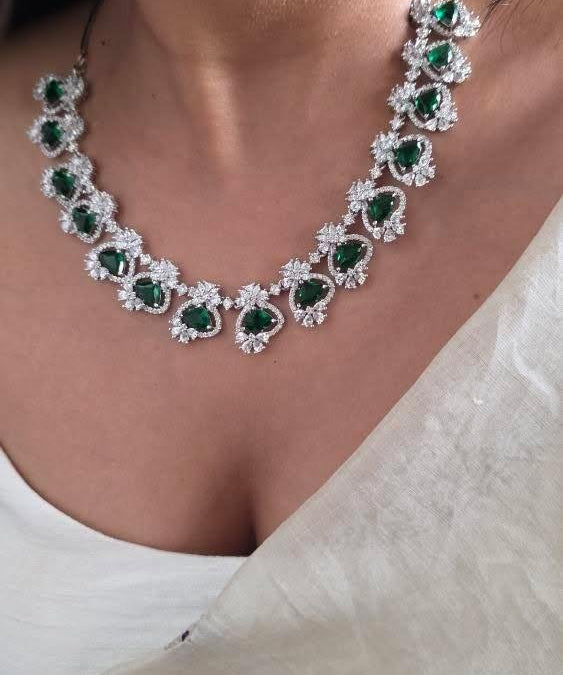 Flora necklace