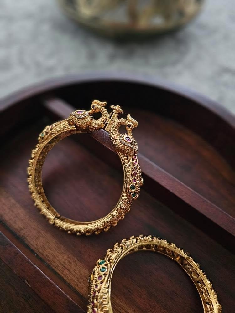 Mor Handcrafted Bangles