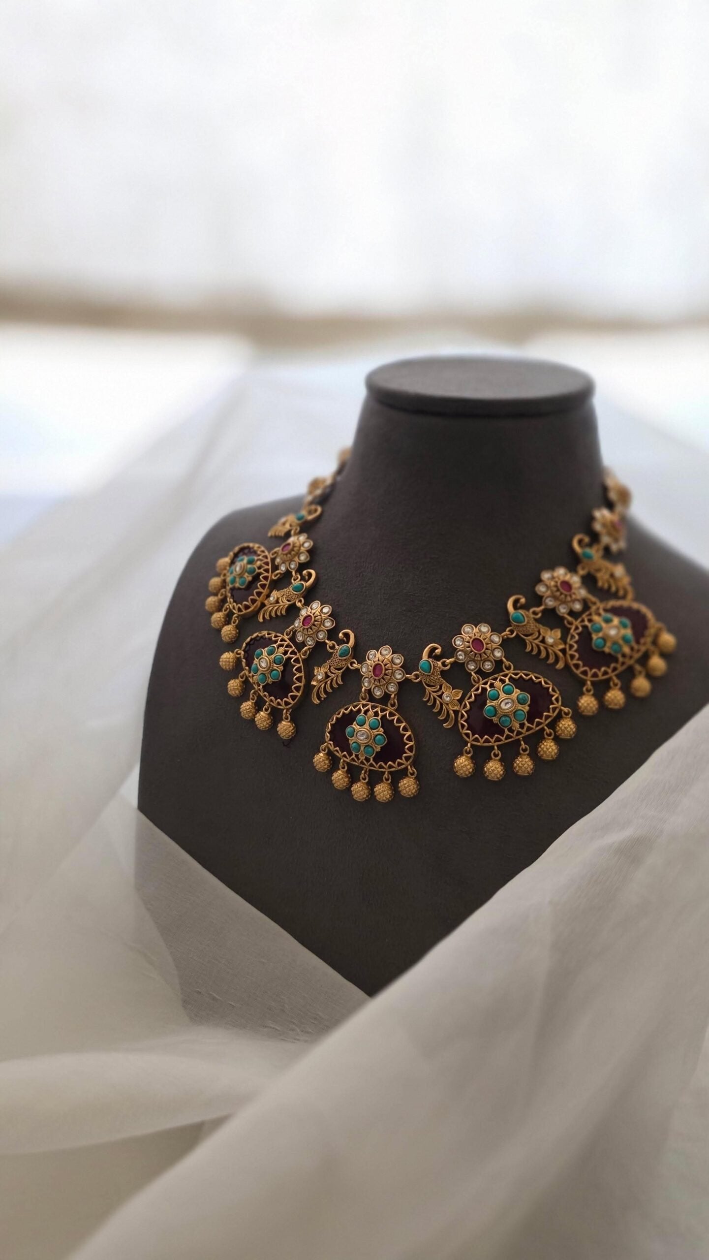 Meenlata handcrafted quartz and polki necklace