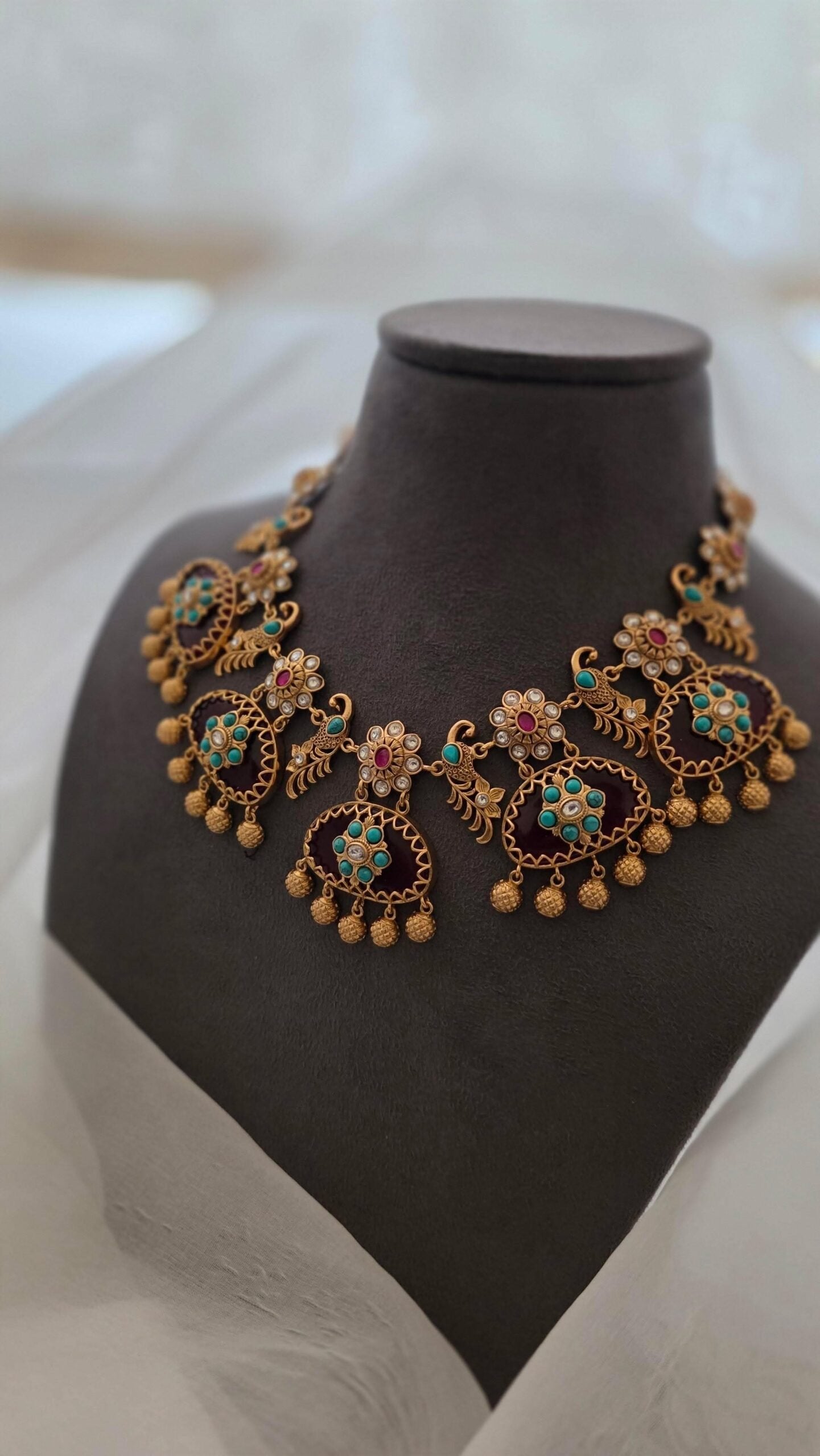 Meenlata handcrafted quartz and polki necklace