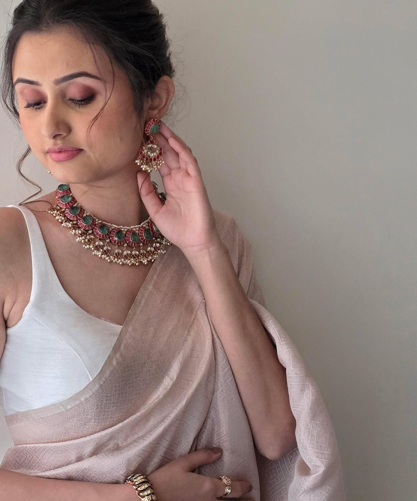 Varshini quartz and polki necklace