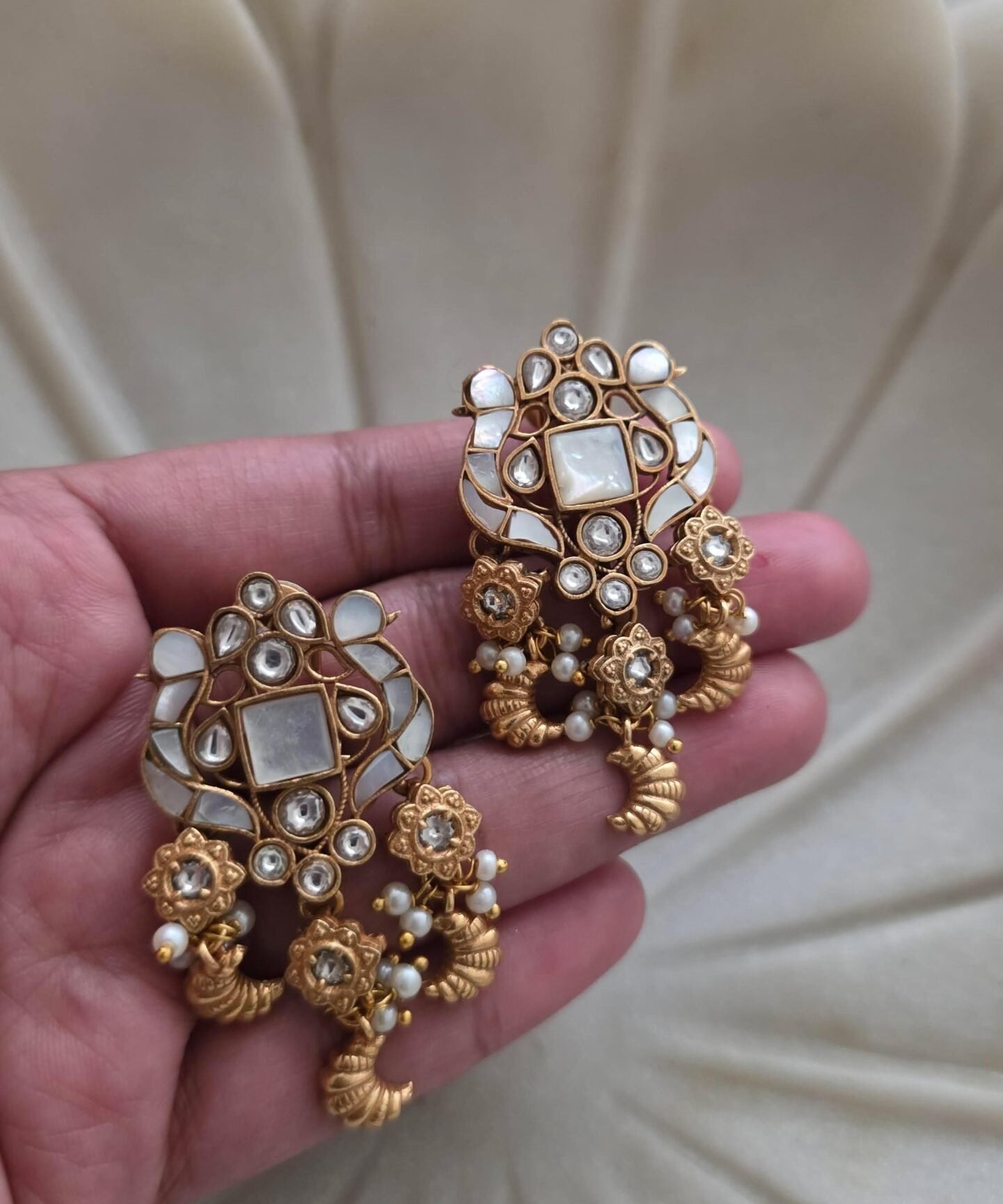 Mukti handcrafted choker