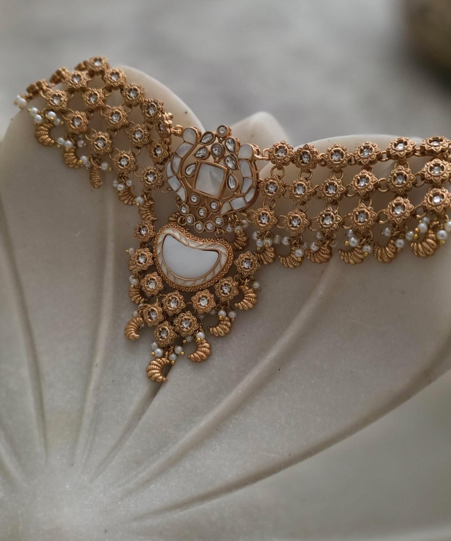 Mukti handcrafted choker