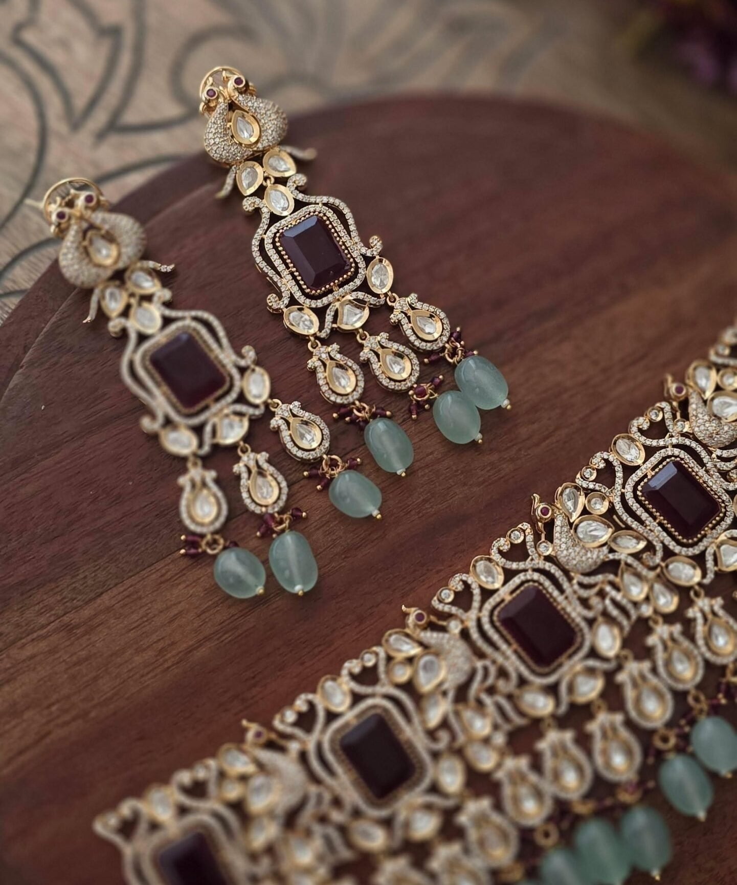 Mayur zari polki choker