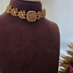 Moor handcrafted choker