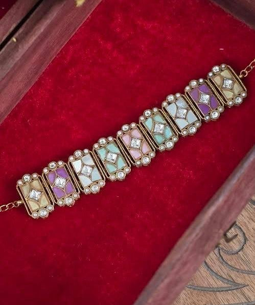 Meher handcrafted choker