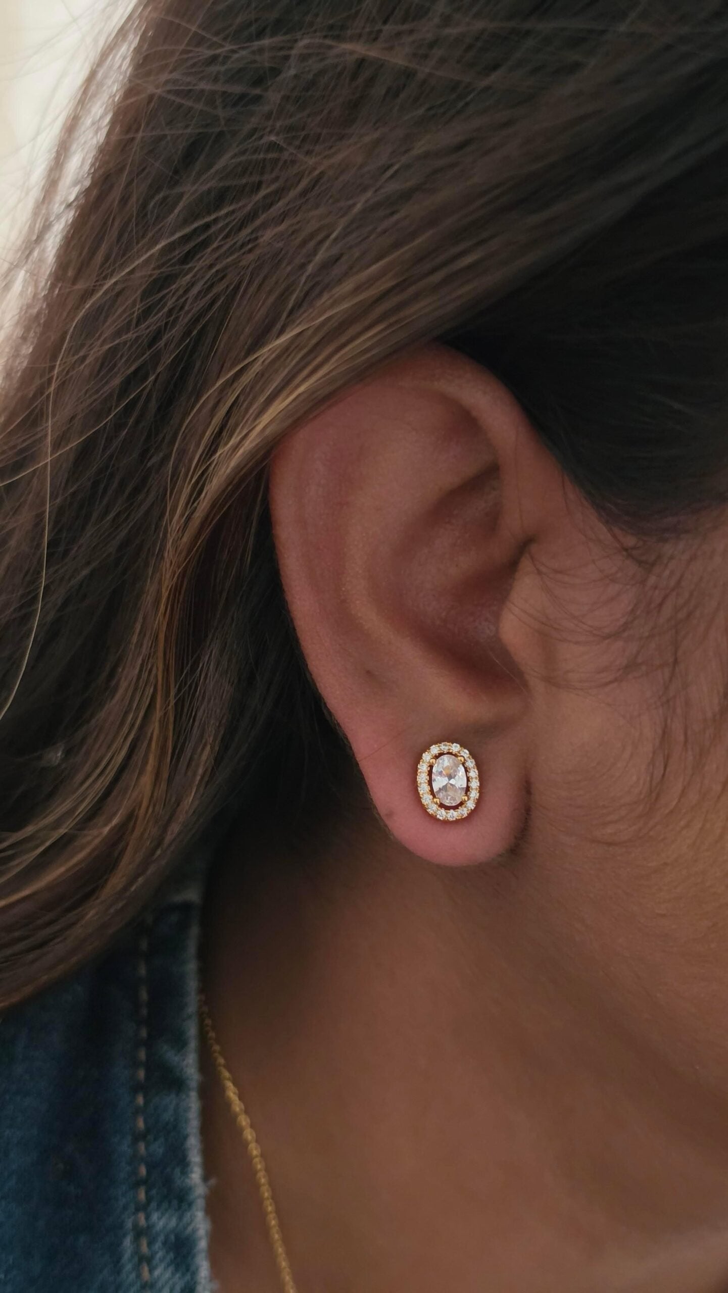 Fawn Solitaire Pendant