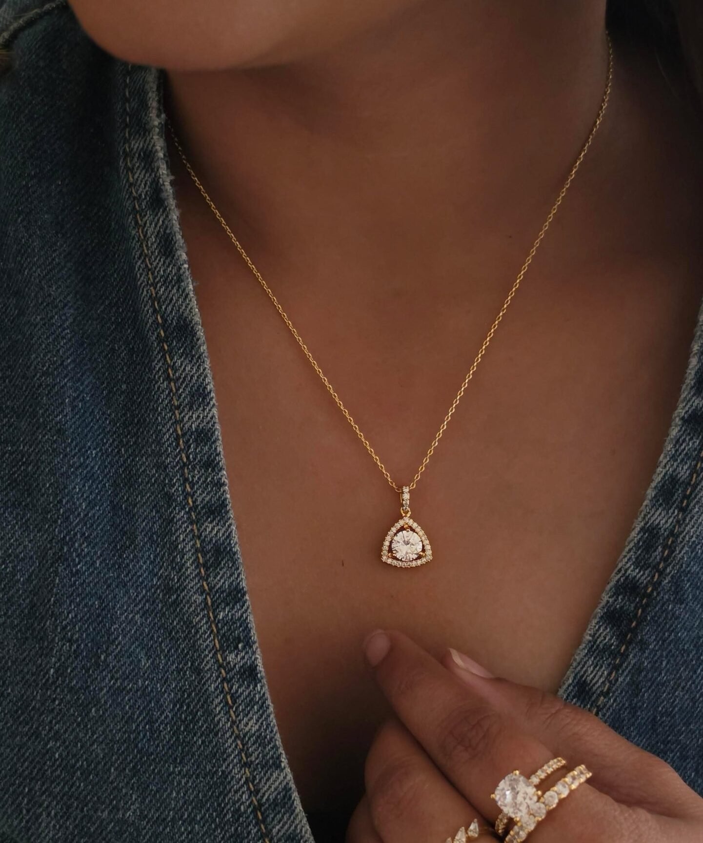 Thea Solitaire Pendant