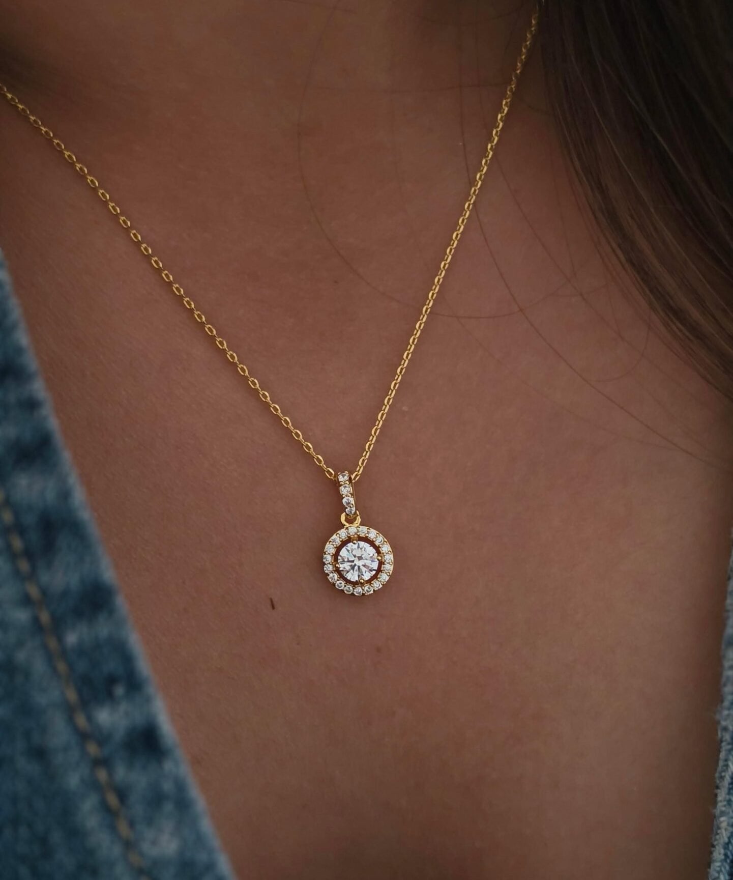 Angel Solitaire Pendant