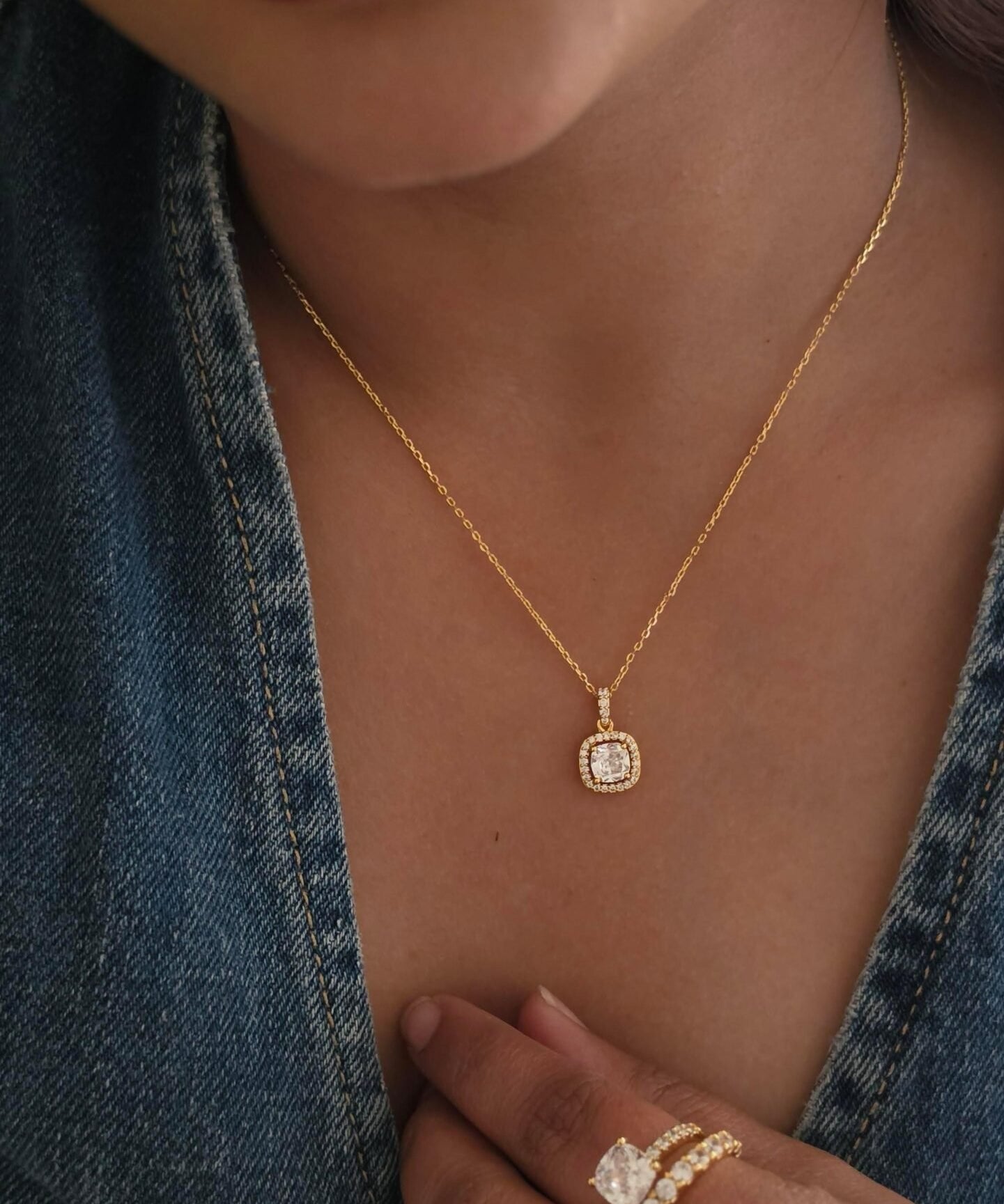 Emma Solitaire Pendant