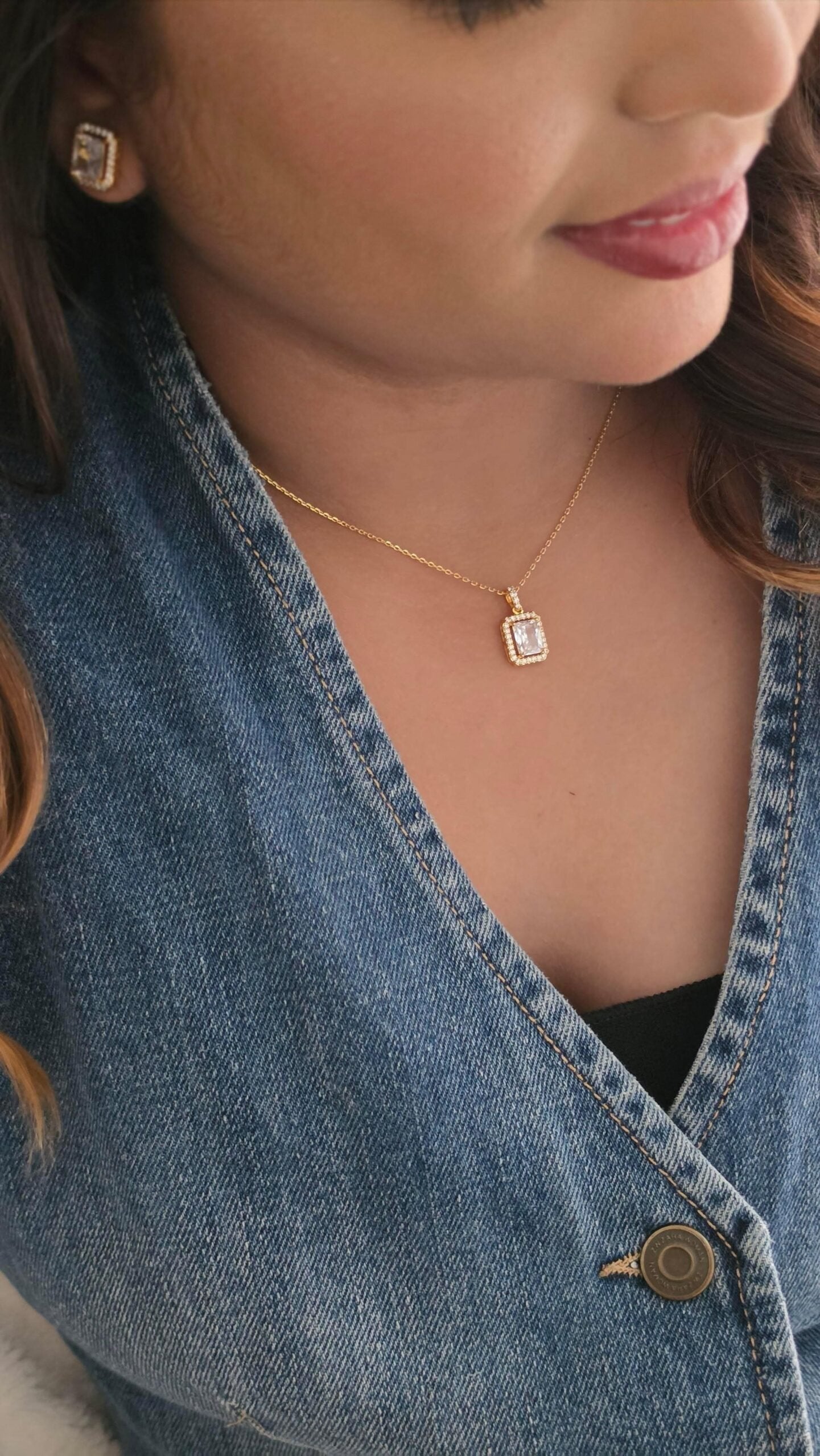 Jade Solitaire Pendant