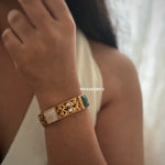 Myra openable bangle