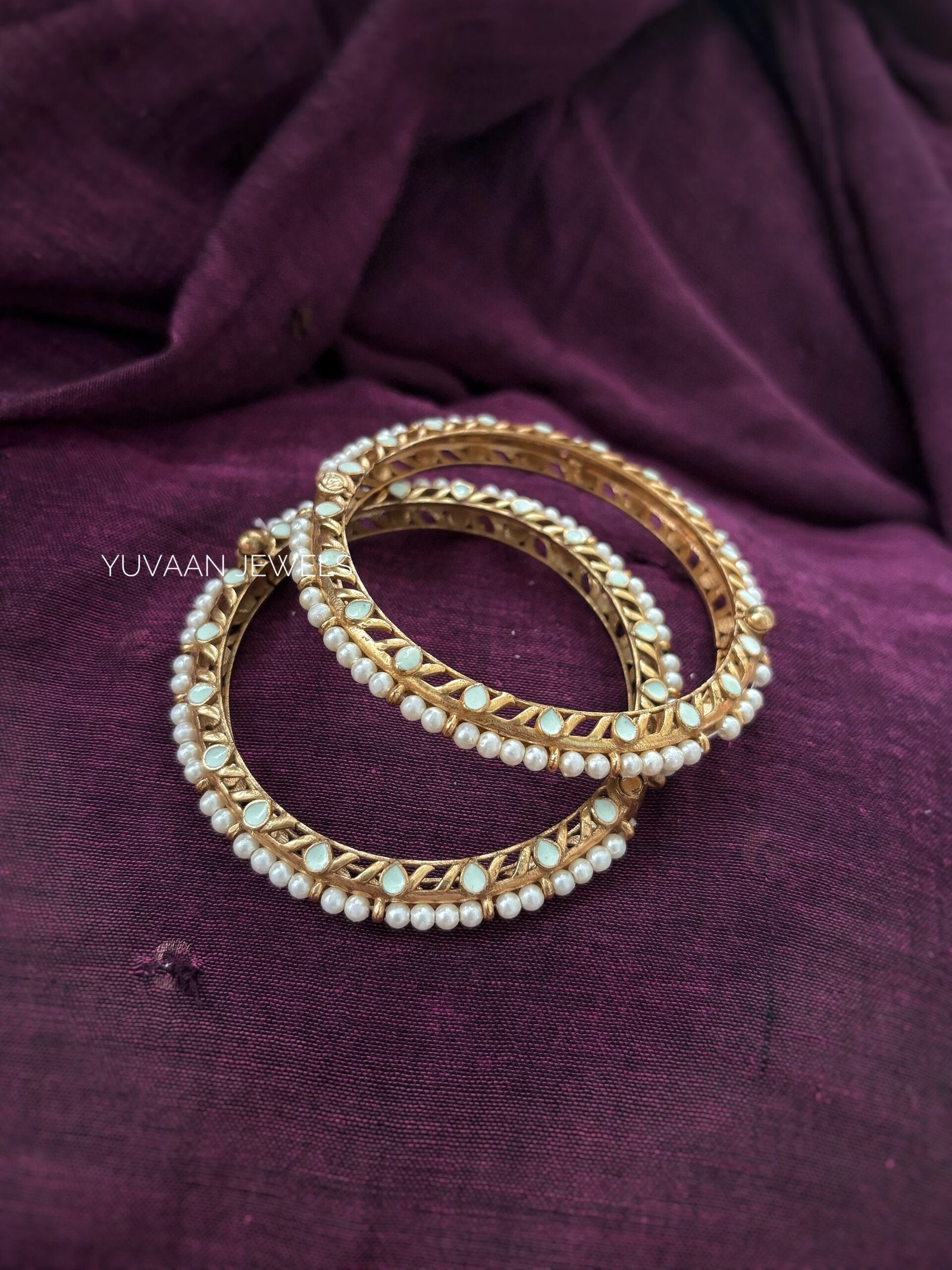 Tripti openable pearl bangles