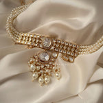 Amelia Zadau pearl choker