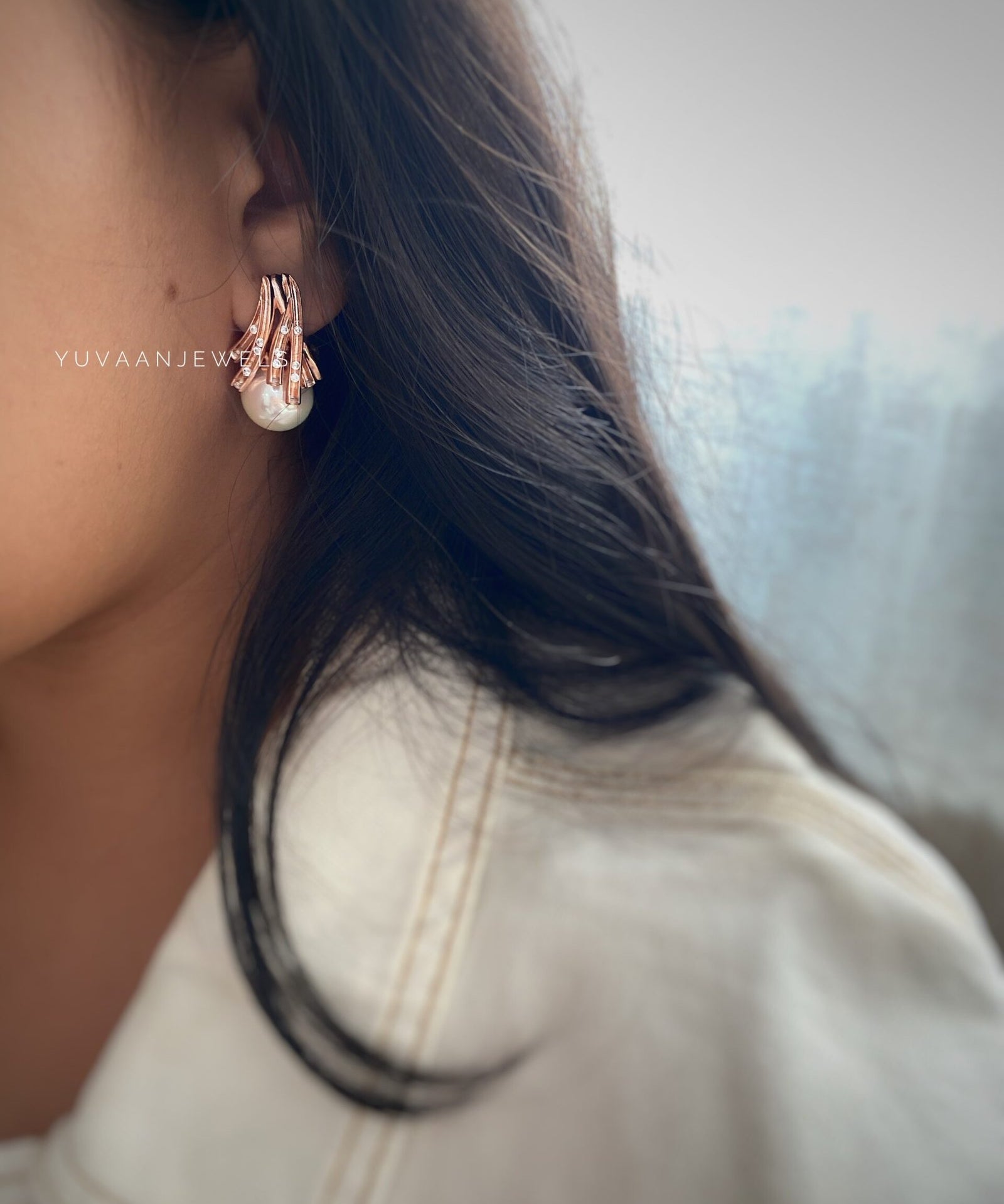 Clara Pearl Drop Earing