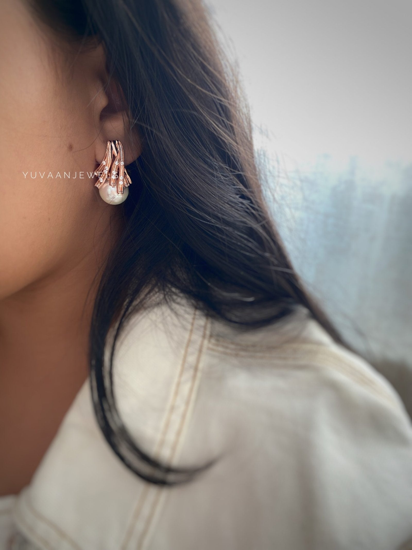 Clara Pearl Drop Earing