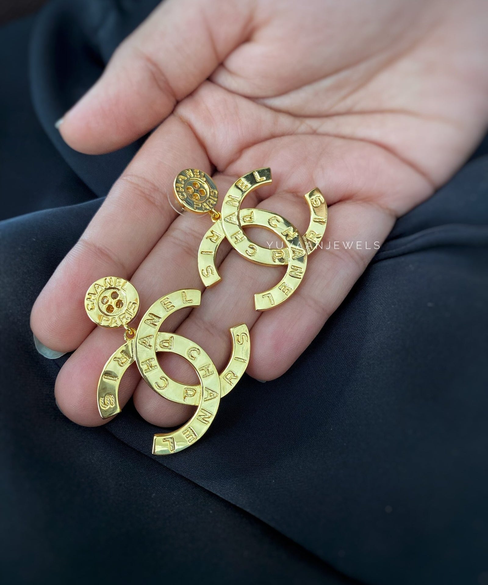 Arya Gold Earings